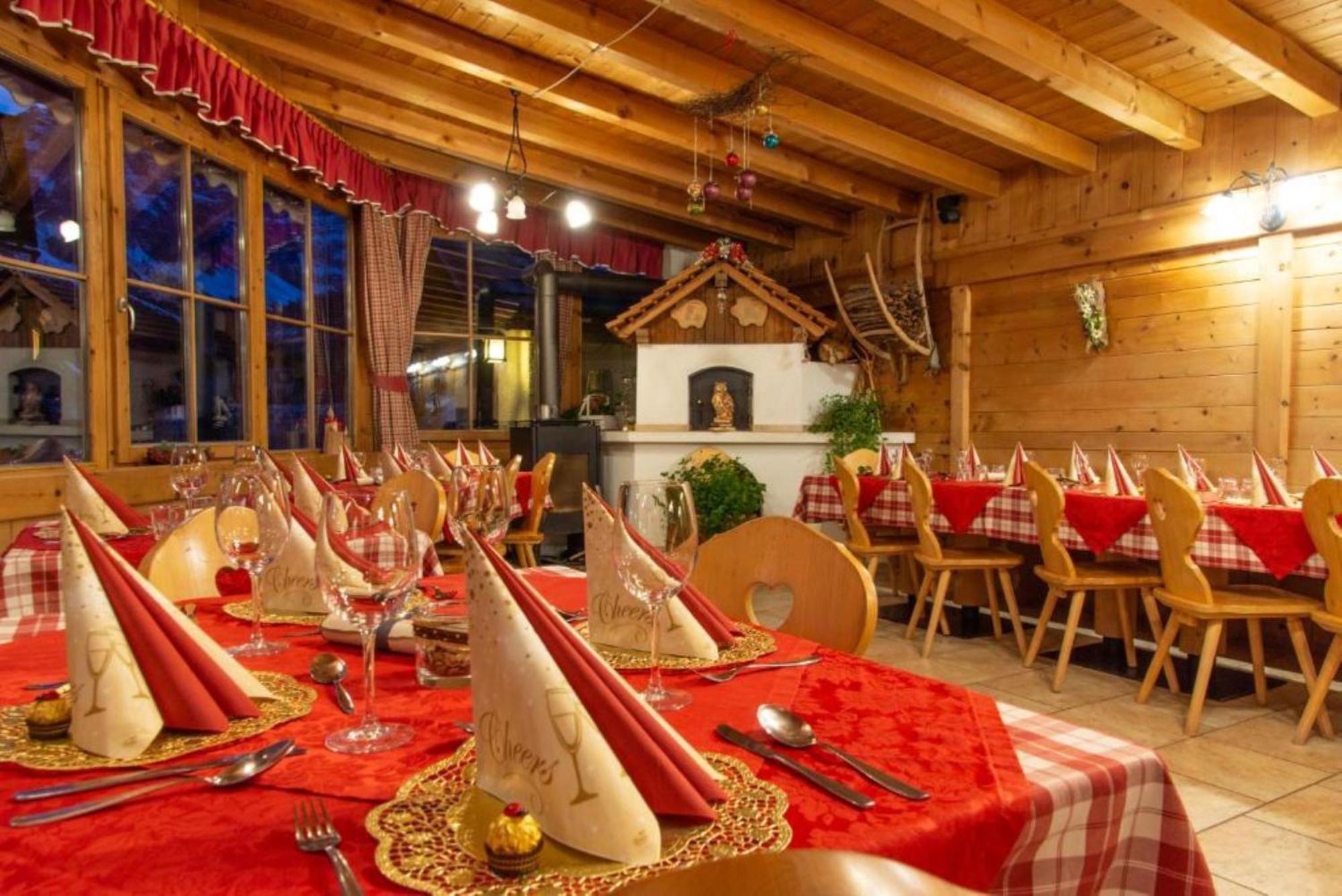 Hotel Pension Odles San Martino in Badia Exterior photo