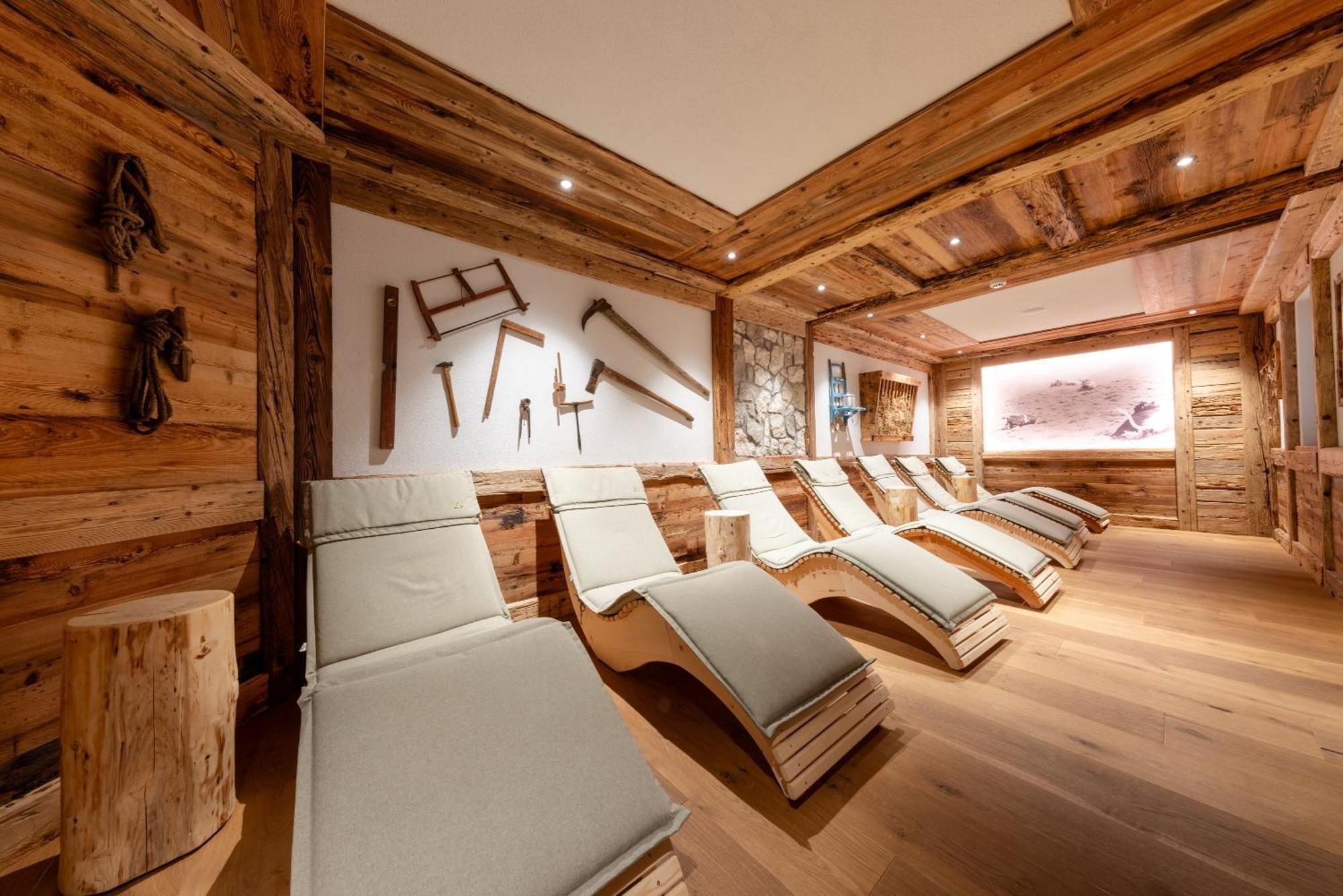 Hotel Pension Odles San Martino in Badia Exterior photo