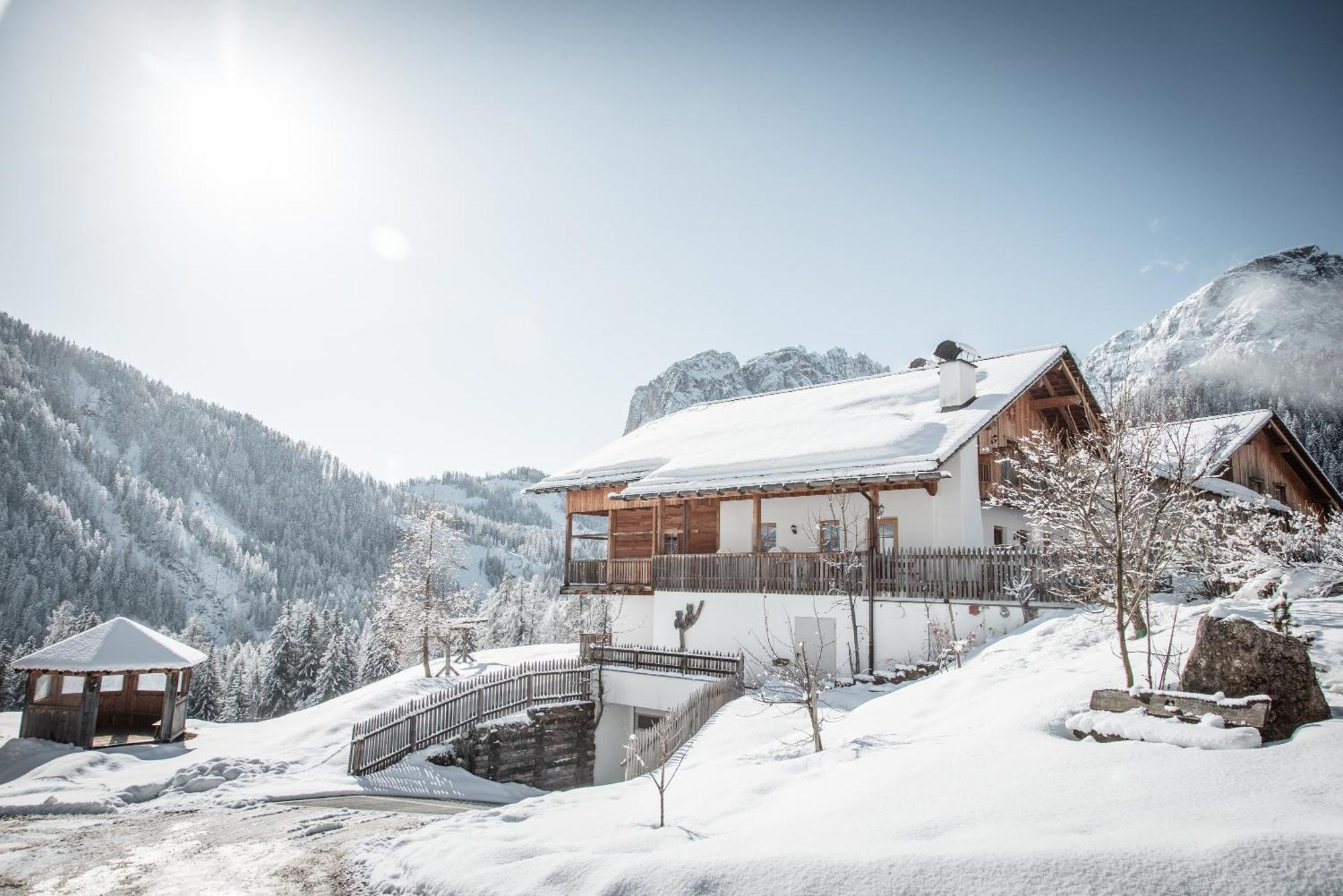 Hotel Pension Odles San Martino in Badia Exterior photo
