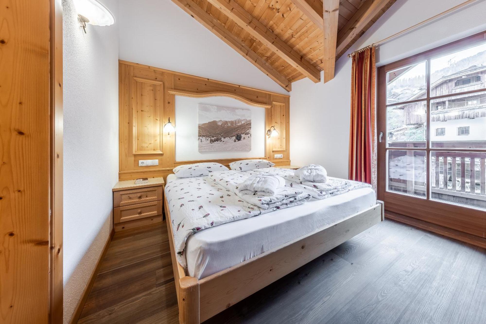 Hotel Pension Odles San Martino in Badia Exterior photo